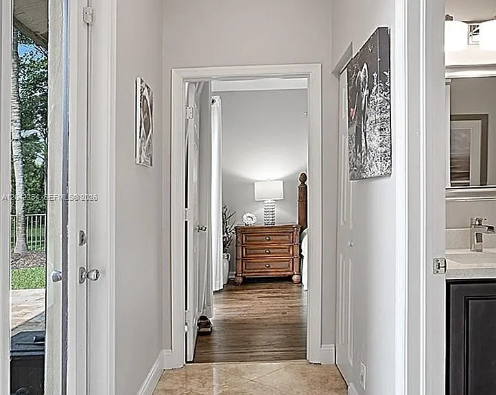 6807 NW 66th Way — Photo 31
