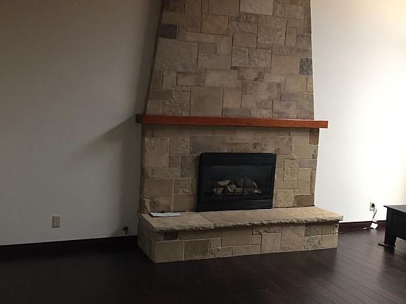 3rd image of 5415 Queen Ann Ln #1