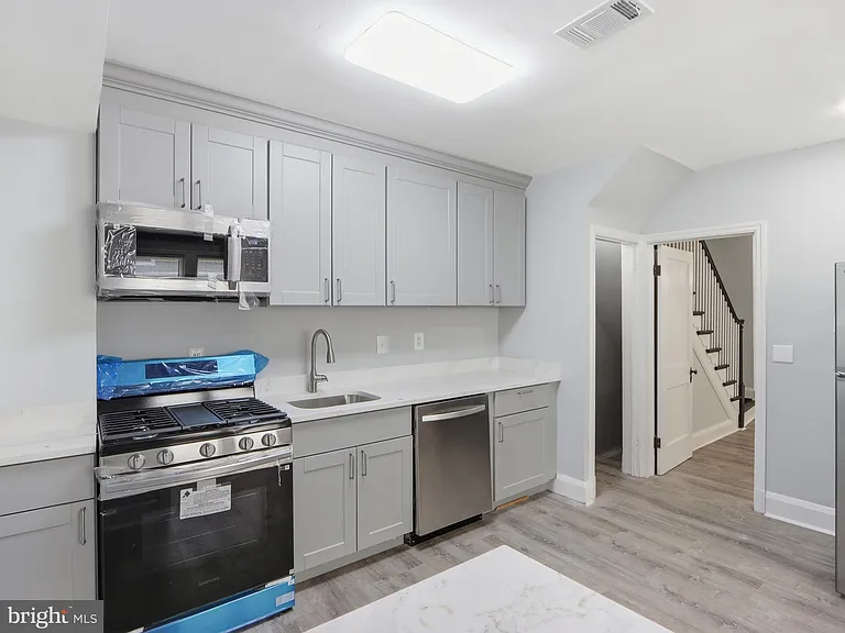 5112 Crosswood Ave — Photo 12