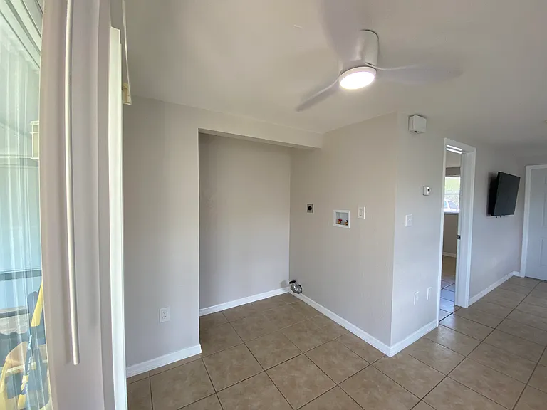 3415 Palm Dr #1 — Photo 41