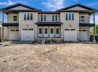 102 Spruce St #2, Cambridge, ON N1R 4K3