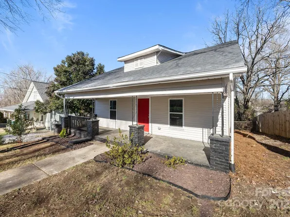 934 Cherry St, Statesville, NC 28677