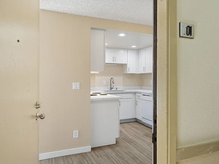 Stonebridge Apartments — Photo 60