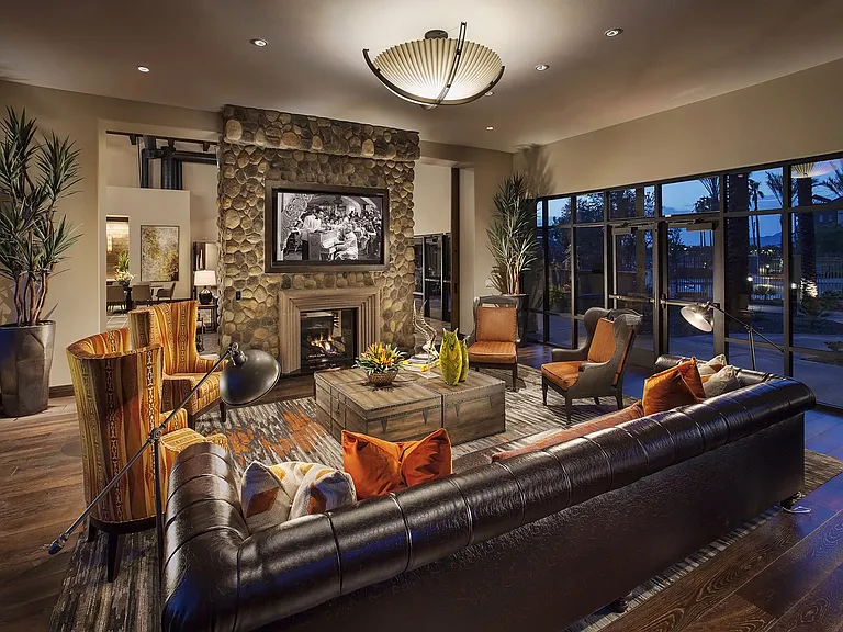 Noria Robson Luxury Apartments — Photo 15