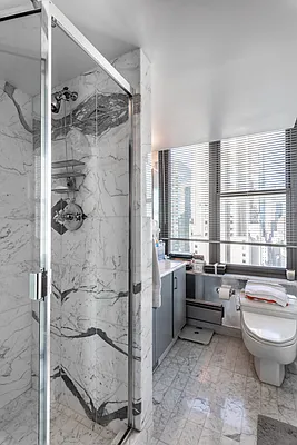 Rented by BARNES New York | media 10