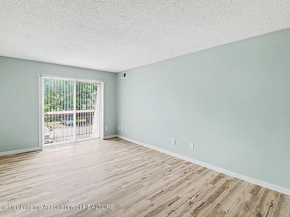 5th image of 4641 Gull Rd APT 61