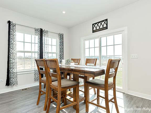 5th image of 1789 Tall Oaks Dr