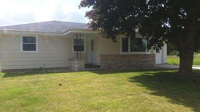 1st image of 836 Meadow Ln