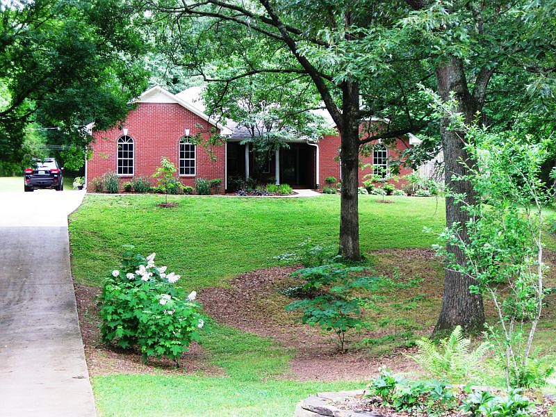 1st image of 145 Cypress Bend Pl