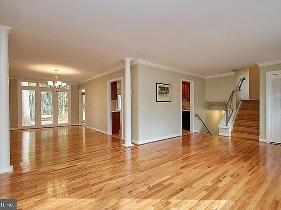 2nd image of 8233 Governors Ct
