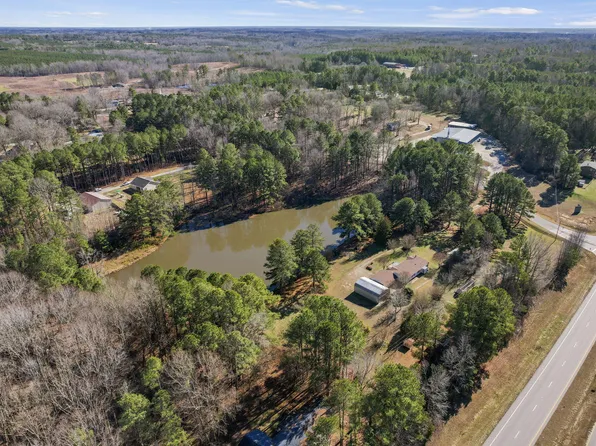 51 S Lake Lodge Road Ext, Henderson, NC 27537