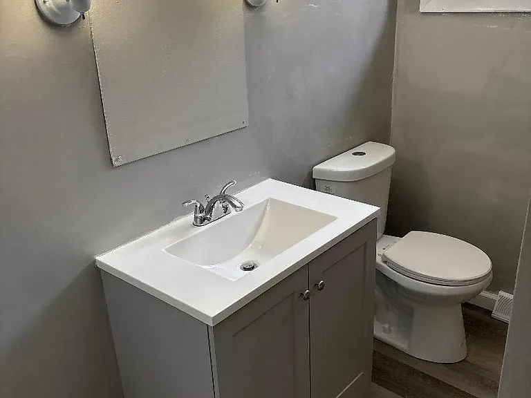 190 Aurora Ave — Photo 11