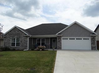 3710 Flatwater Dr, Columbia, MO 65202