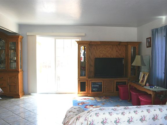 3rd image of 412 Hannalei Ln