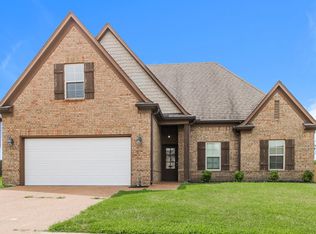 2699 S Cherry Cv, Southaven, MS 38672