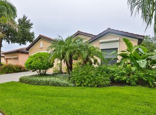 323 Silver Falls Dr, Apollo Beach, FL 33572