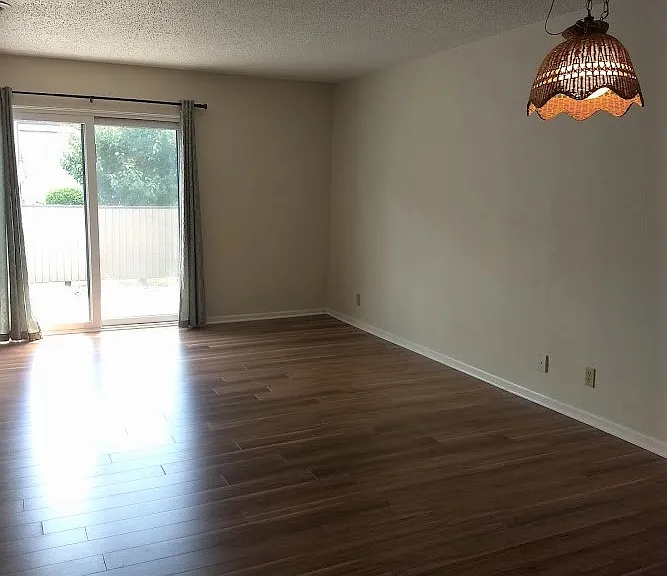 7 Lakeshore Cir #130 — Photo 8