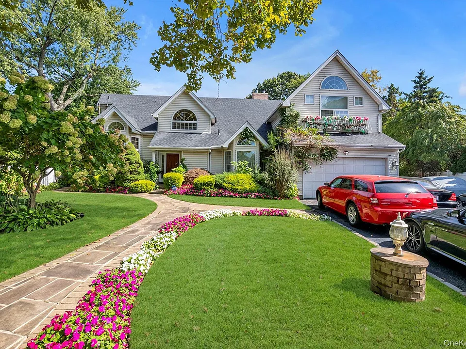 12 Gold Cir