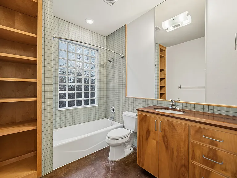 2214 Iva Ln #B — Photo 34