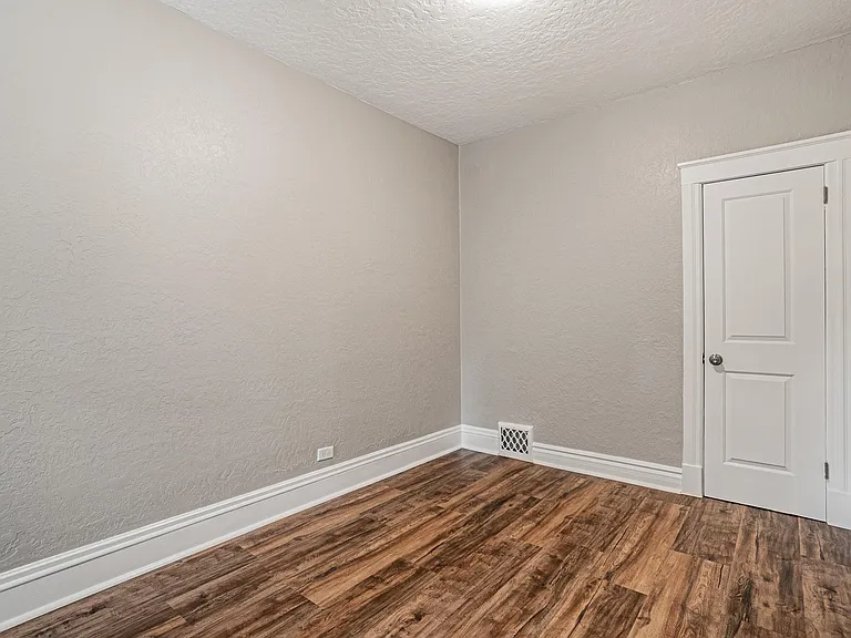 2933 W 28th Ave — Photo 13