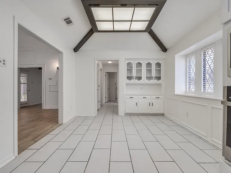 9922 Hickory Xing — Photo 17