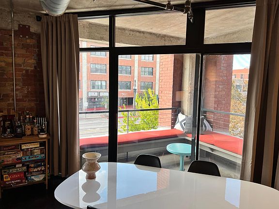 3rd image of 328 W 200 S APT 203