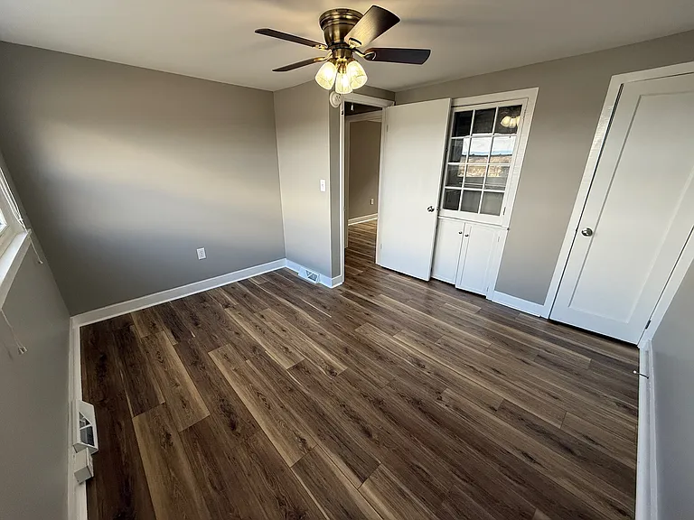 210 Hill St — Photo 21