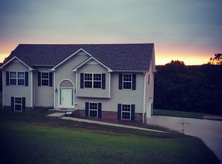 721 Seven Mile Ferry Rd, Clarksville, TN 37040