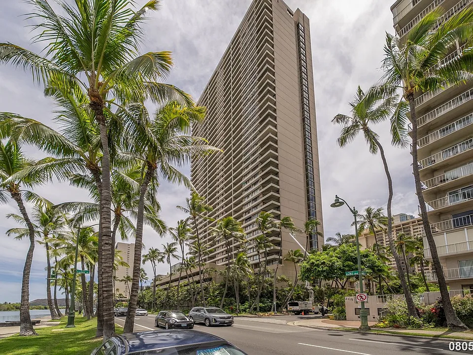 2121 Ala Wai Blvd #4002