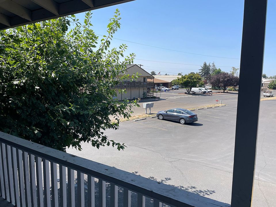 Pioneer Plaza Apartments 301317 E Heintz St Molalla OR Zillow