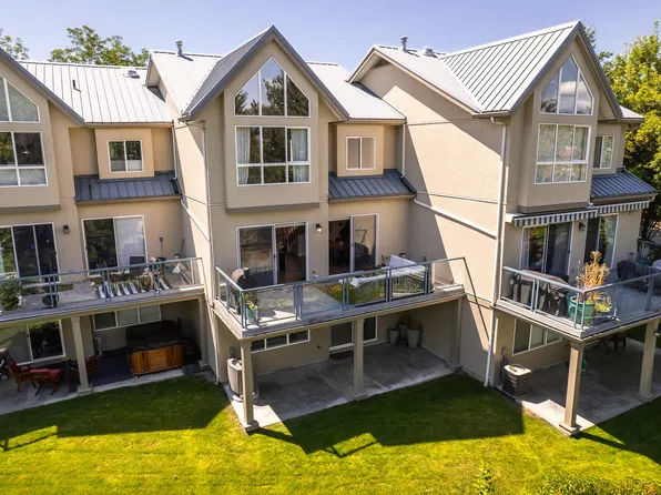 900 Lorne St #5, Kamloops, BC V2C 1W9