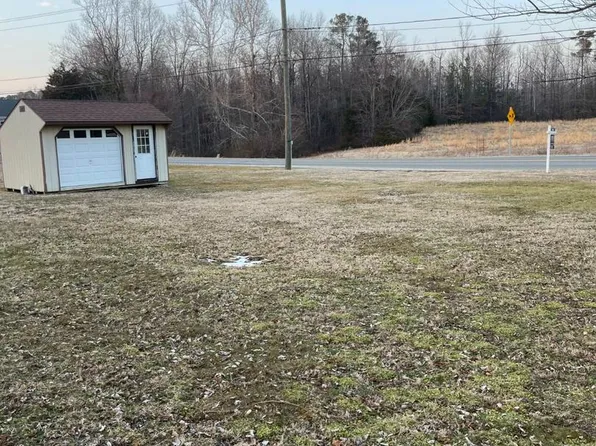 171 Hampton Hall Rd, Callao, VA 22435