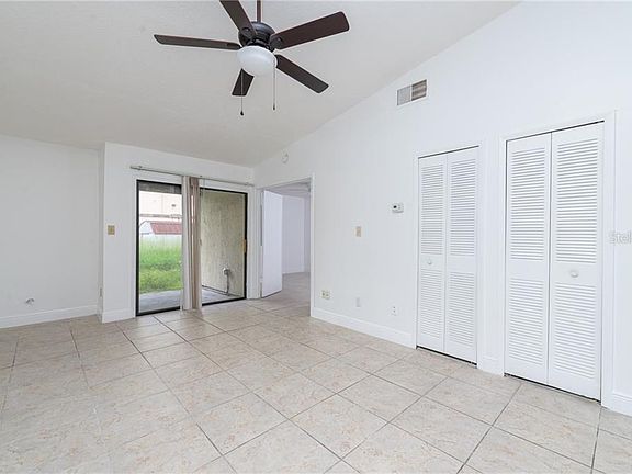 4th image of 698 Golden Sunshine Cir