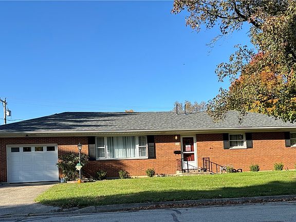 3rd image of 233 Curtis Dr