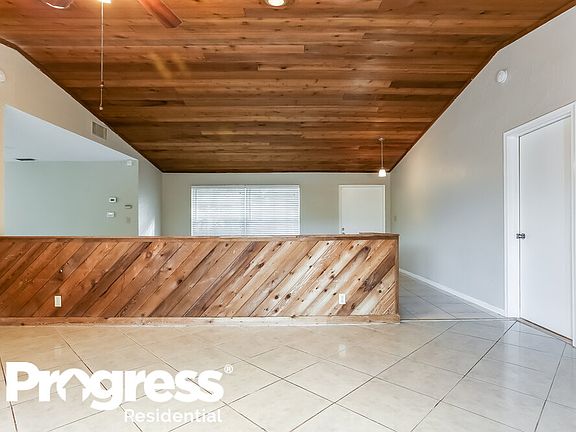 4th image of 11215 NW 21st Pl