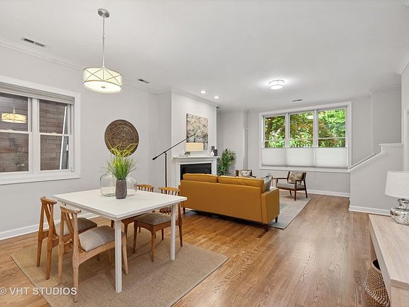 5th image of 2341 W Montrose Ave APT 1