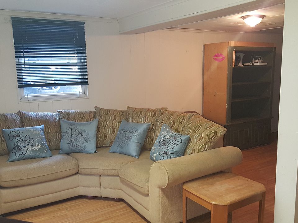 1st image of 22175 Braddock Ave