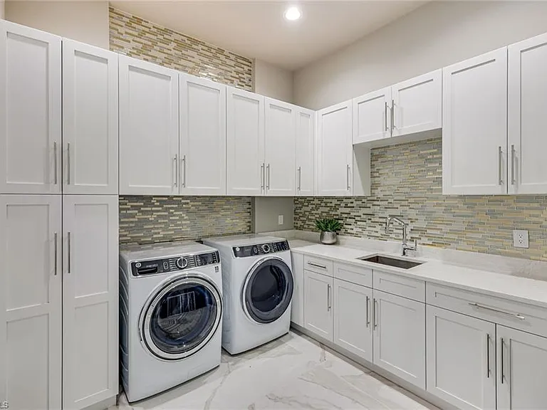 760 Park Shore Dr — Photo 25