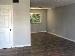 5401 Scenicwood Rd #10, Knoxville, TN 37912