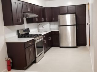 6110 218th St, Bayside, NY 11364