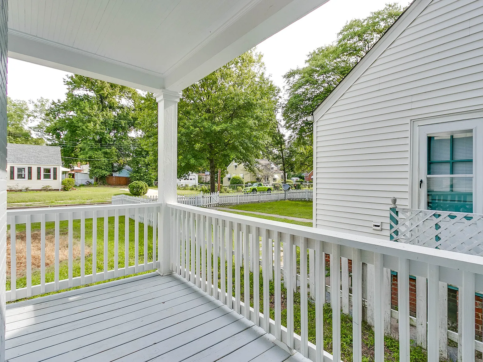 2 bed, 740 sqft, $1,514 — Photo 4