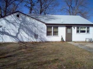 11 Northup St, Warwick, RI 02889