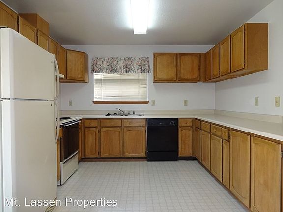 4th image of 625 Cameron Way