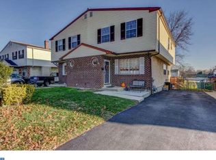 628 Rively Ave, Collingdale, PA 19023