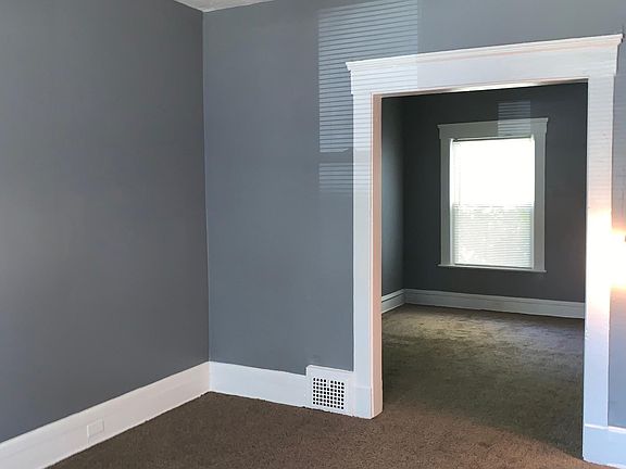 3rd image of 3804 Mapledale Ave #3804