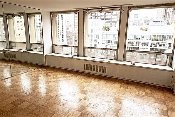 Rented by Bien Realty Ltd | media 17