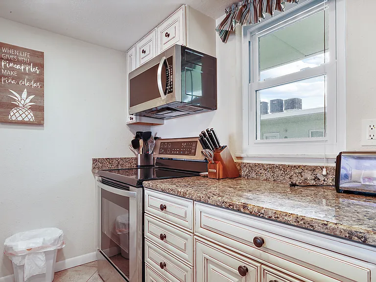 464 N Paula Dr #316 — Photo 18