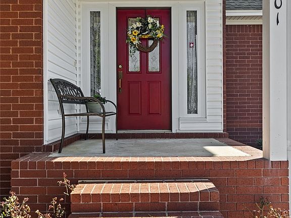 5th image of 2801 Westlake Dr