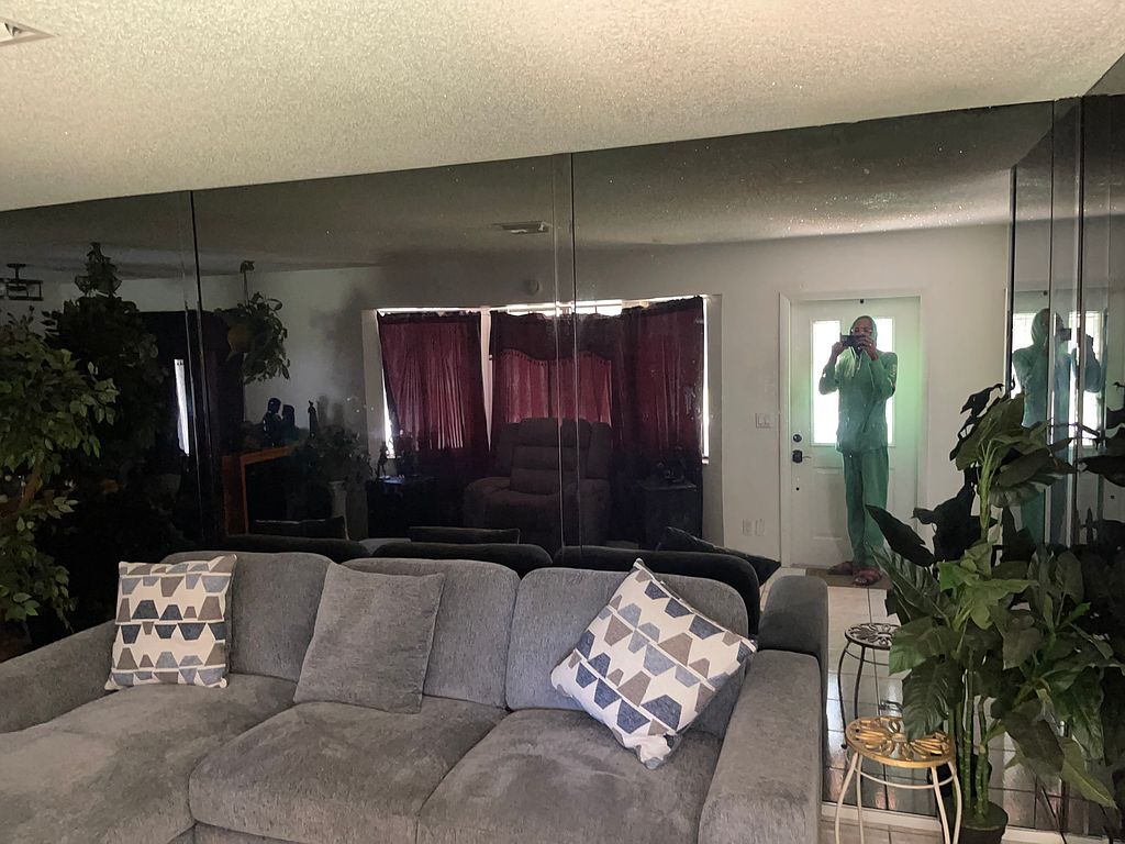 4215 Latona Ave - Property Image