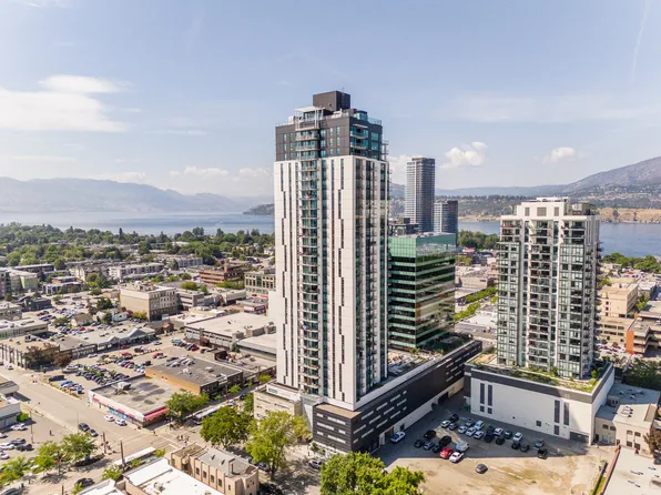 1488 Bertram St #1709, Kelowna, BC V1Y 2G2